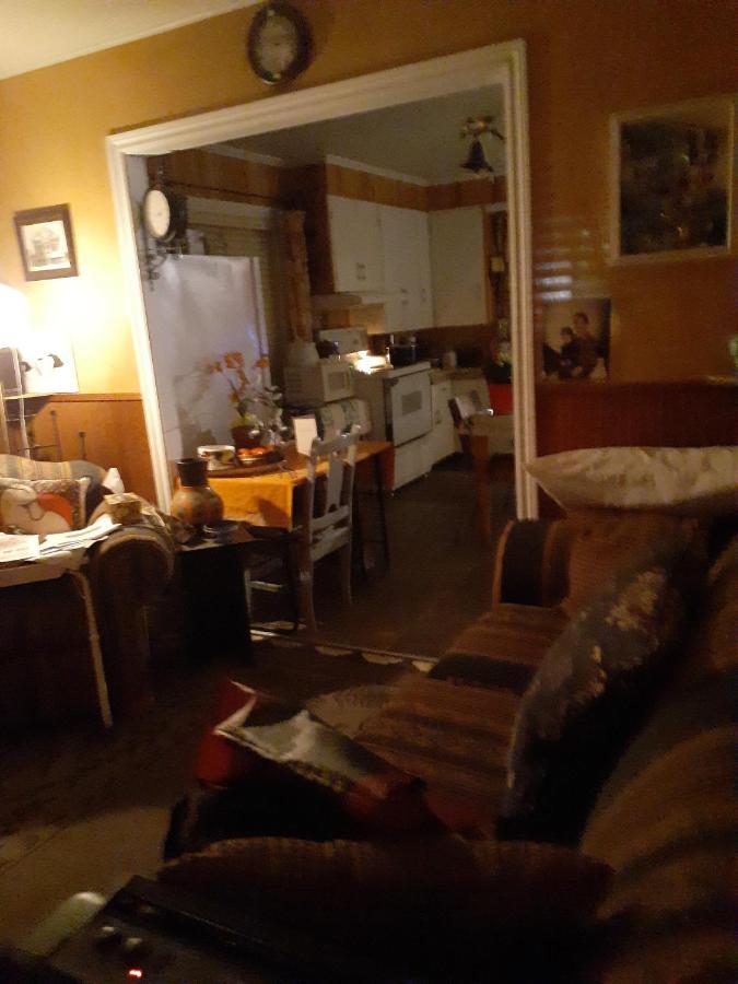 Bed and Breakfast Bienvevus Chez Rino-Hugues Труа-Пистоль Экстерьер фото